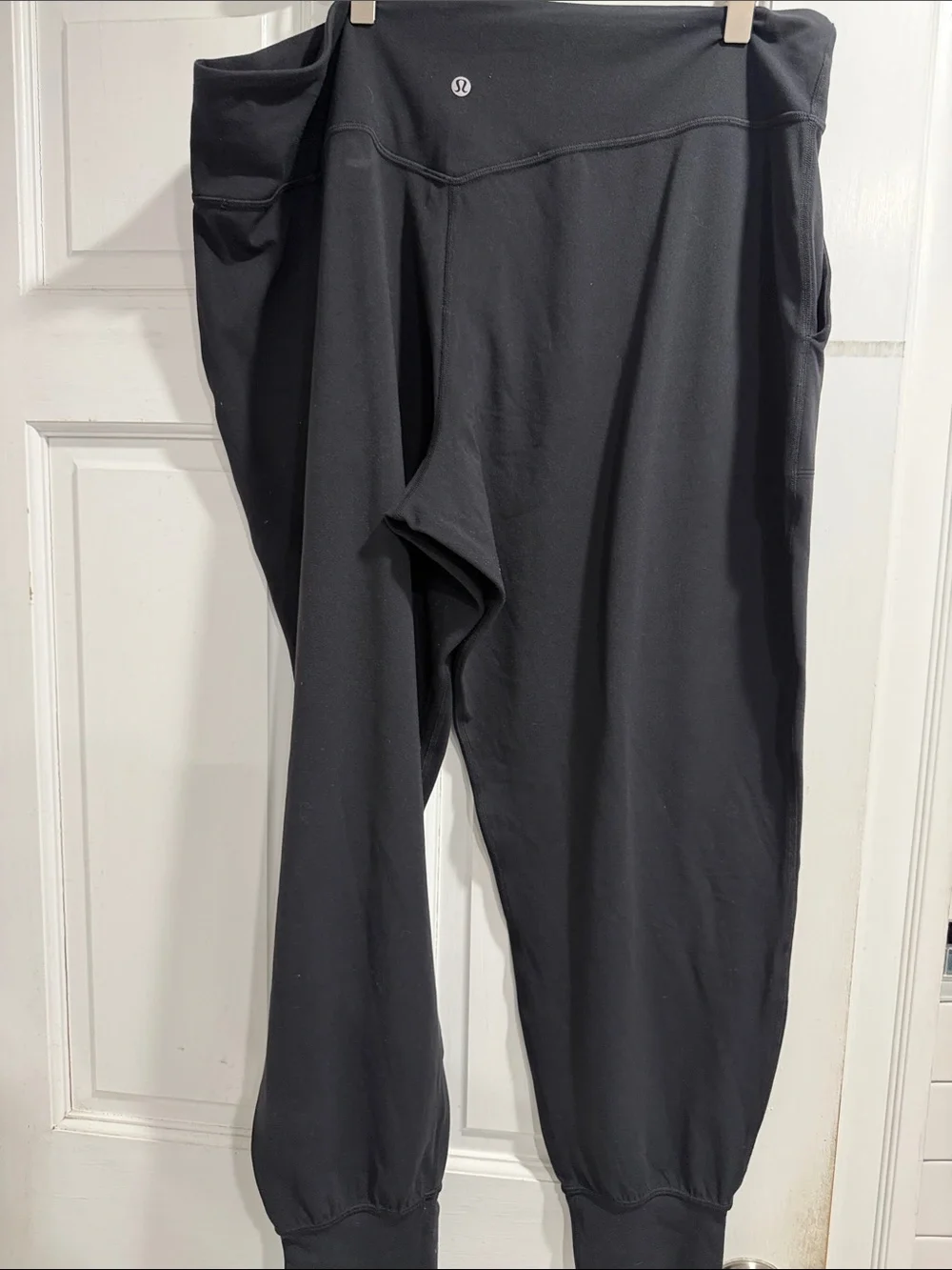 lululemon align high rise jogger black (size 18)